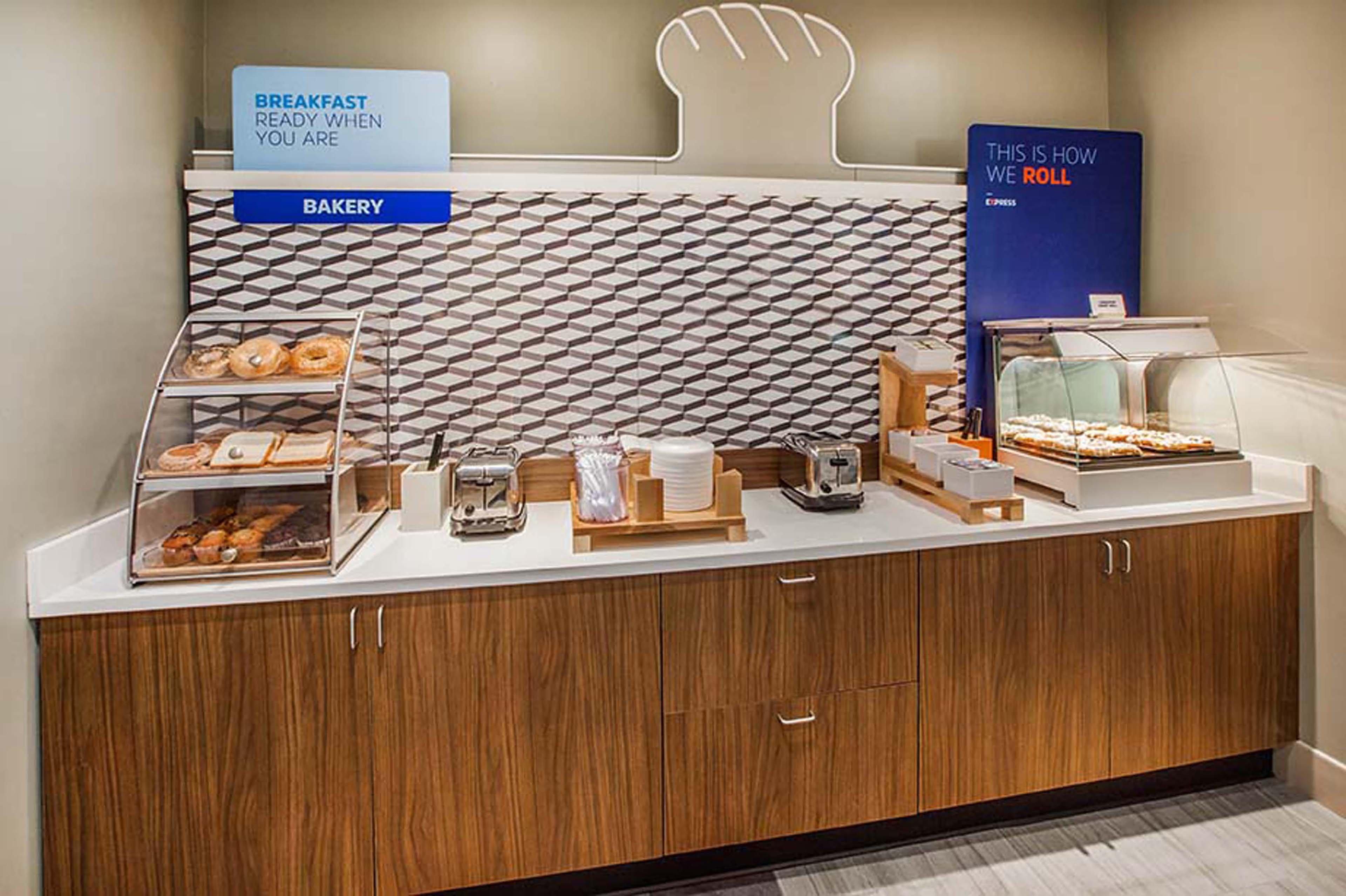 Holiday Inn Express Fremont - Milpitas Central By Ihg Ngoại thất bức ảnh
